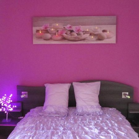 Bed and Breakfast Les Glycines Choloy Exteriér fotografie