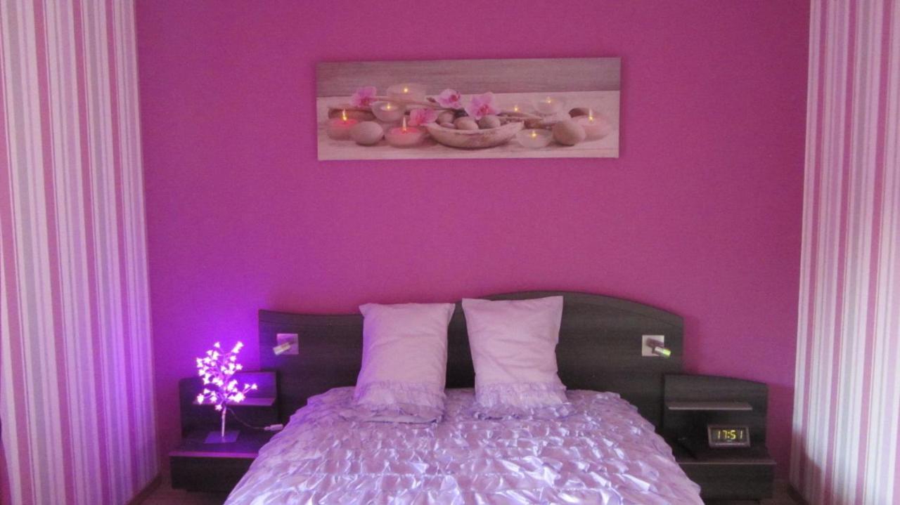 Bed and Breakfast Les Glycines Choloy Exteriér fotografie